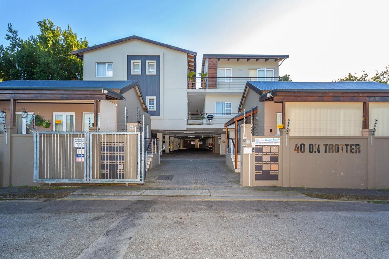 Stunning Knysna Central Apartment Exterior photo